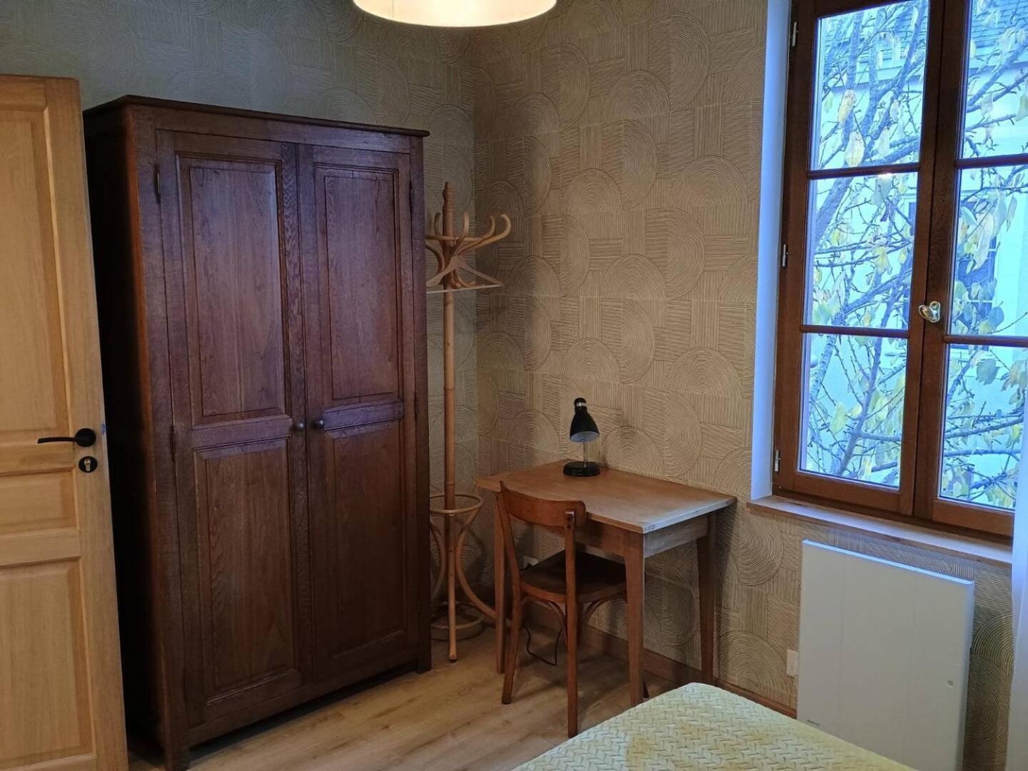 Domaine De Charme Au Coeur D'Orleans Classe 3 Etoiles - Bords De Loire - 21 Couchages Avec Parkings Prives מראה חיצוני תמונה