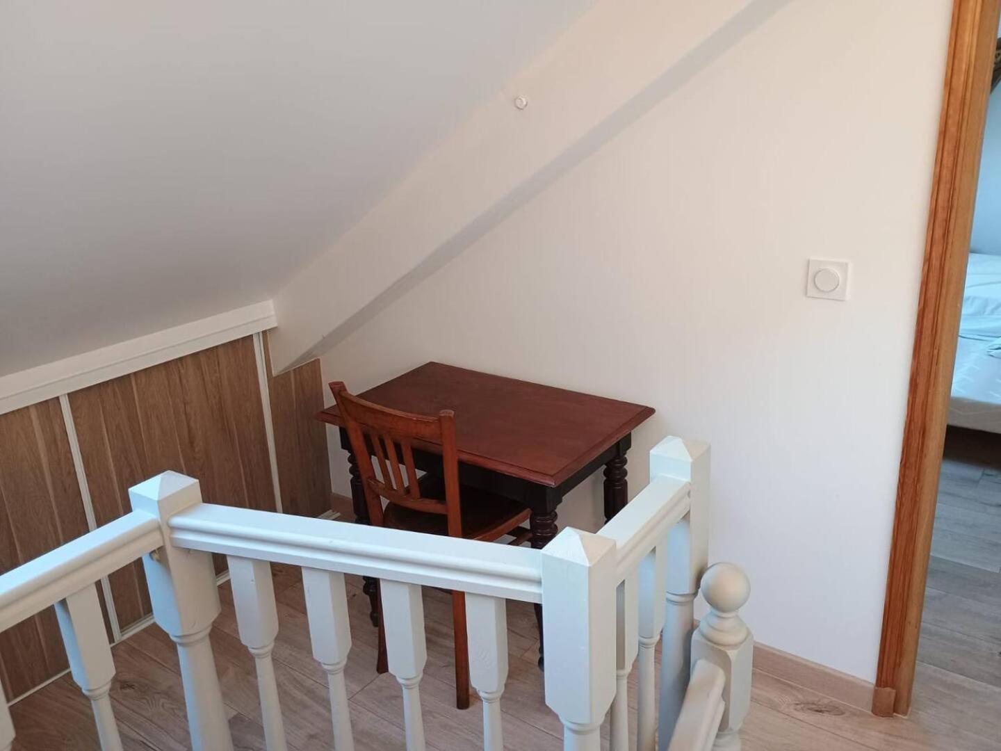 Domaine De Charme Au Coeur D'Orleans Classe 3 Etoiles - Bords De Loire - 21 Couchages Avec Parkings Prives מראה חיצוני תמונה